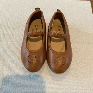 Osh Kosh B’Gosh Girls 5T Brown shoes